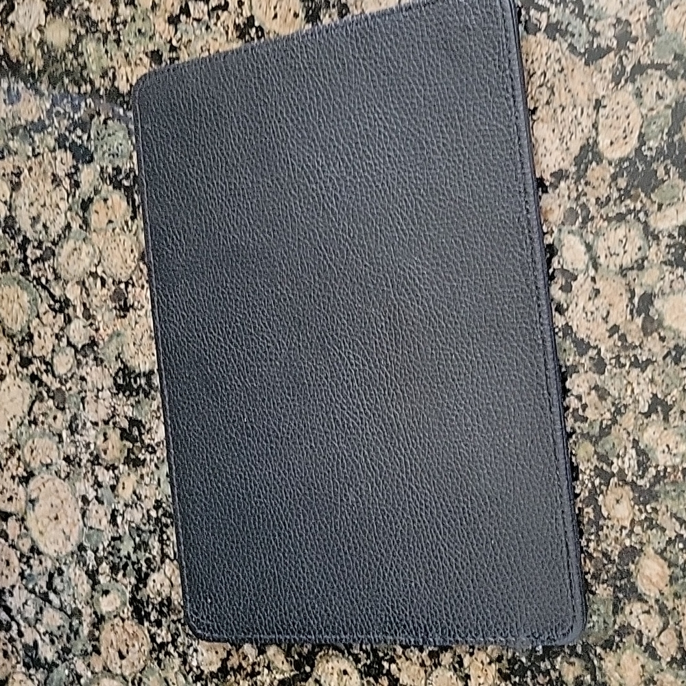 Bluetooth Keyboard for a tablet - Picture 3 of 8